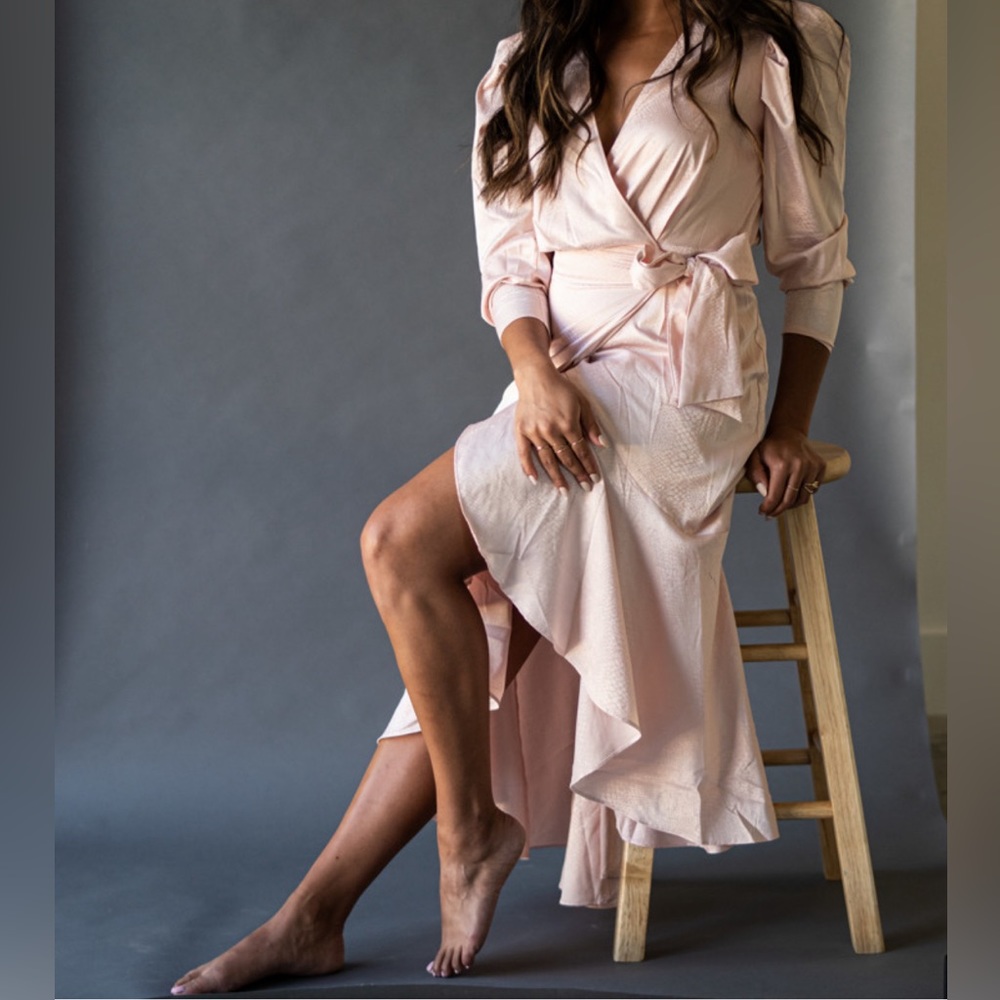 🪩 satin blush gown